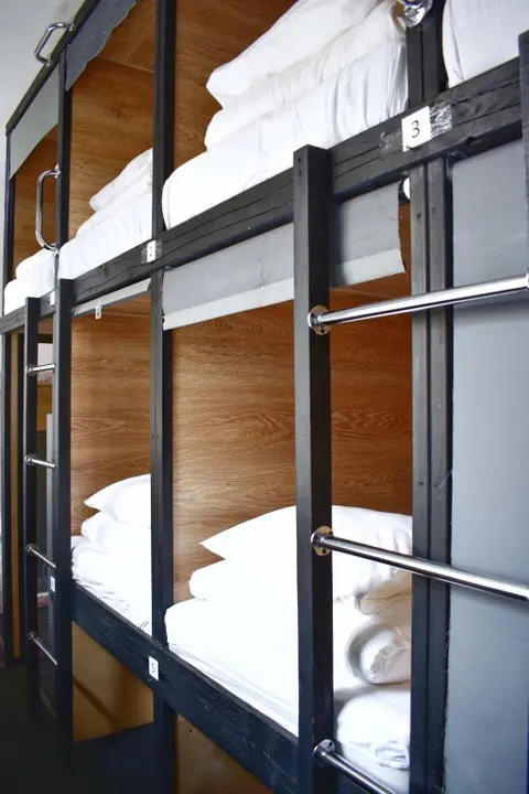 Санкт-Петербург: Хостел BookCase Hotel&Hostel