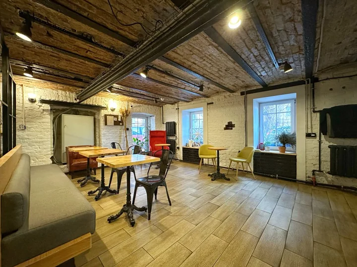 Санкт-Петербург: Хостел BookCase Hotel&Hostel