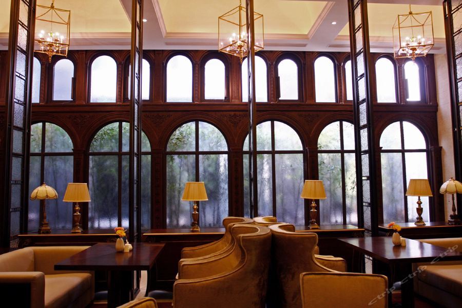 Шанхай: ShangHaiBUQI-H+HOTEL