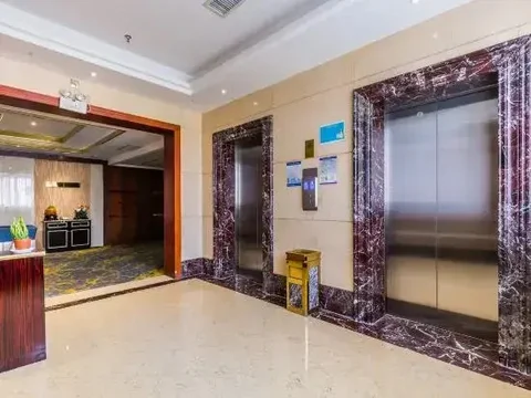 Фошань: The Dynast's Hotel