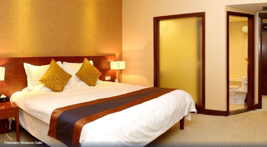 Наньнин: Mirage Hotel
