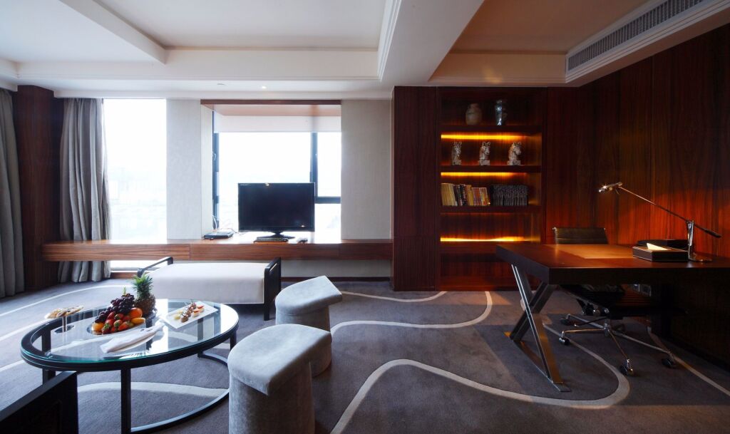 Хуаншань: DW Hotels