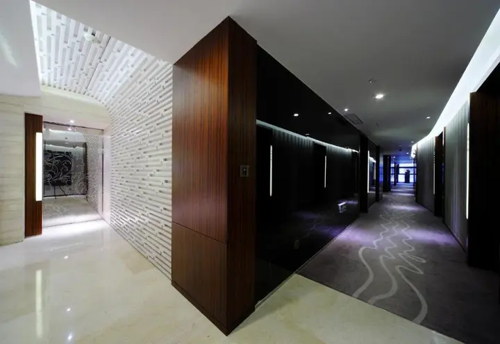 Хуаншань: DW Hotels