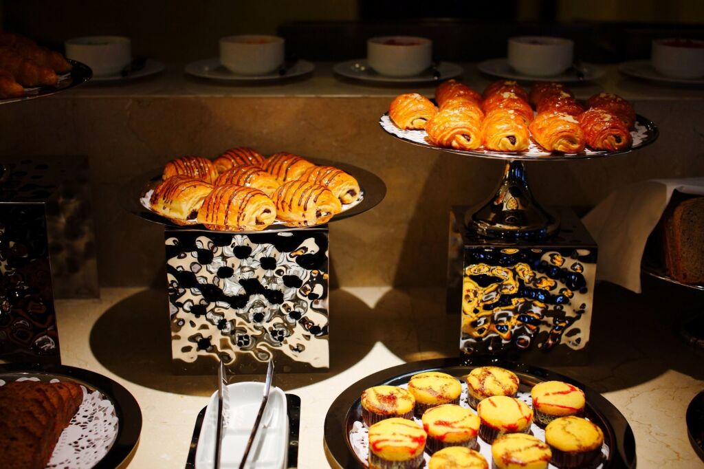 Хуаншань: DW Hotels