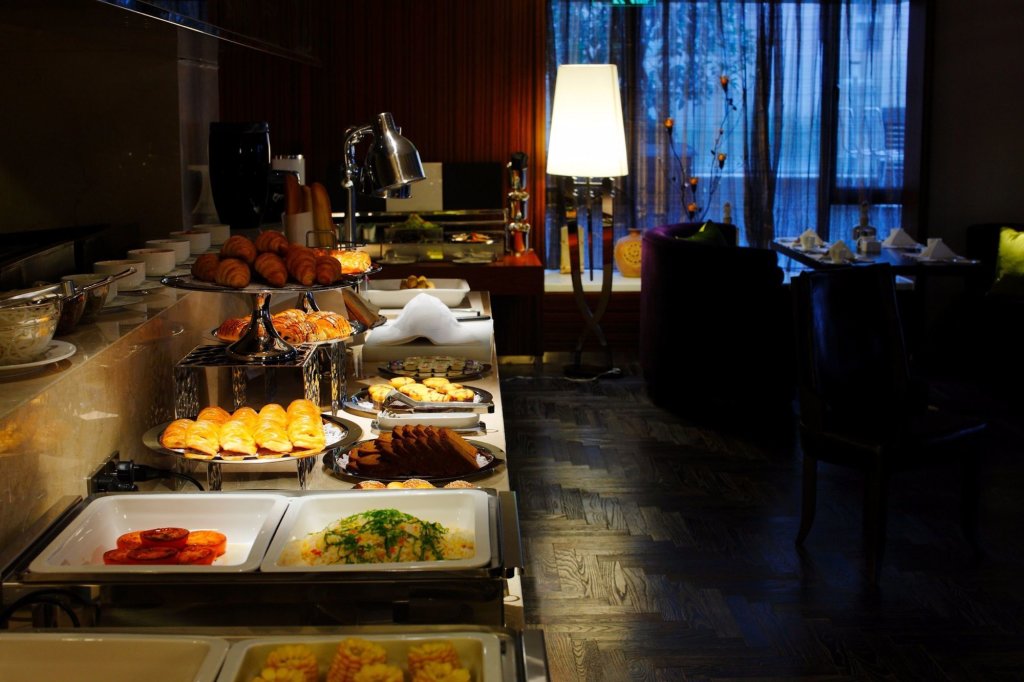 Хуаншань: DW Hotels