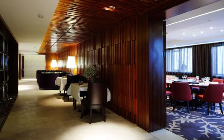 Хуаншань: DW Hotels