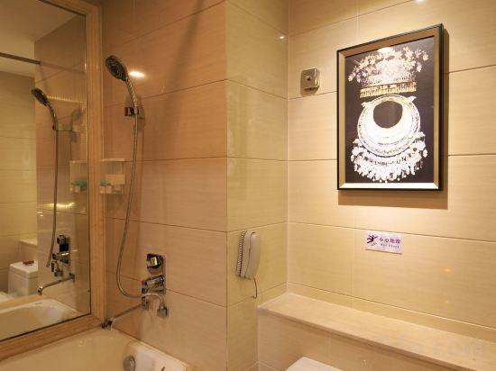 Лючжоу: Golden Lusheng International Hotel