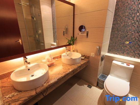 Лючжоу: Golden Lusheng International Hotel