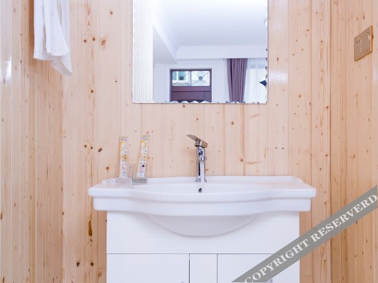 Чжоушань: Zhuajiajian Niuniu Inn Yujiale
