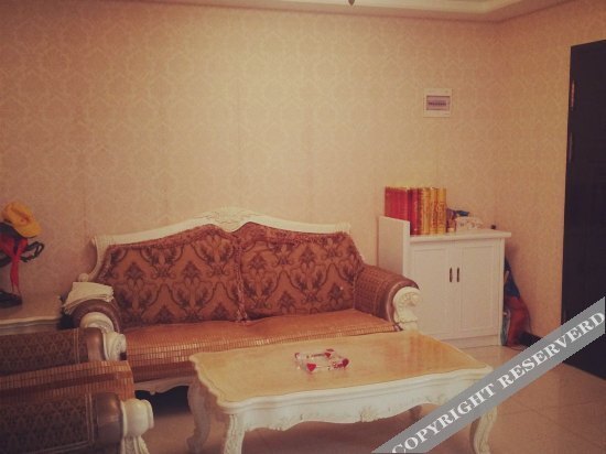 Чжоушань: Zhuajiajian Niuniu Inn Yujiale