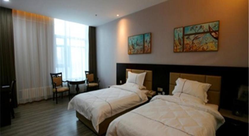 Харбин: Harbin Eaself Hotel