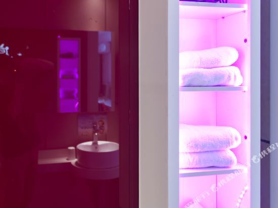 Уху: Jiuke Express Hotel