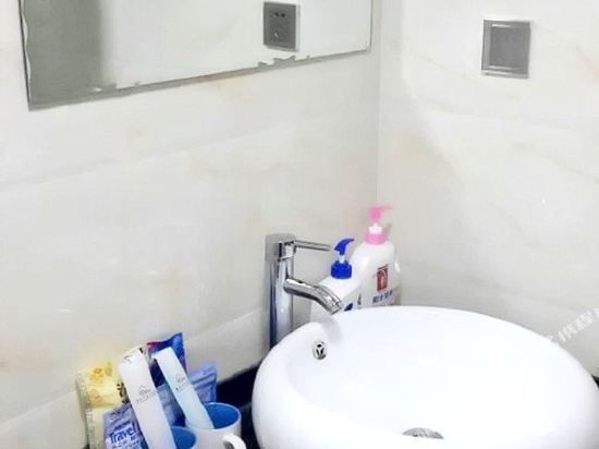 Наньян: Jinrixiang Business Hotel