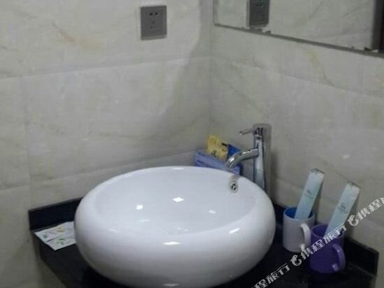 Наньян: Jinrixiang Business Hotel