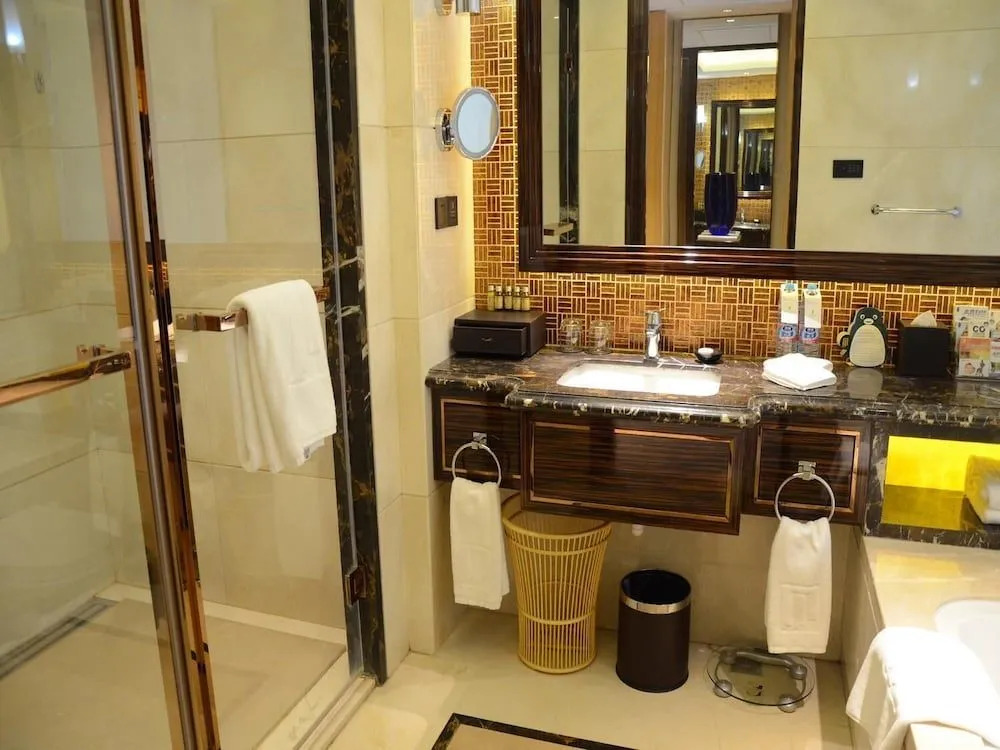 Яньчэн: Mingcheng Jinjiang Hotel