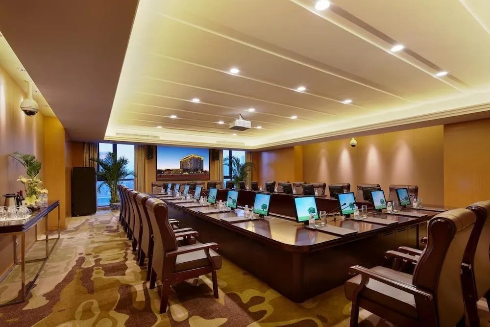 Яньчэн: Mingcheng Jinjiang Hotel