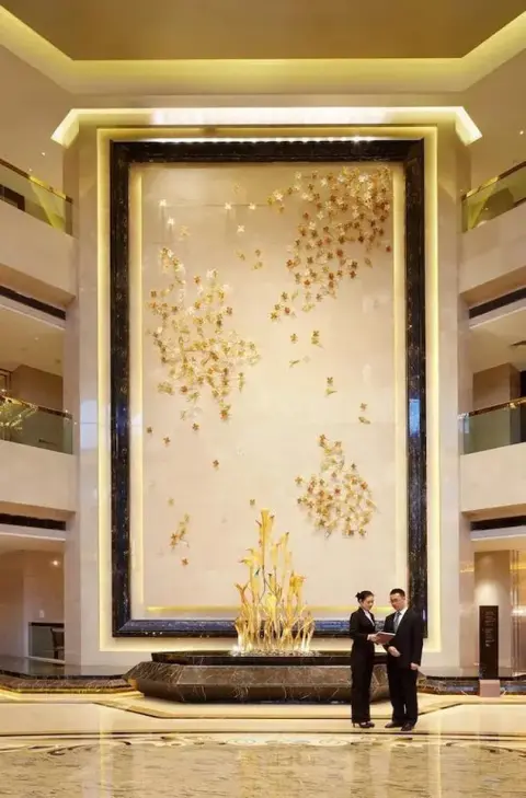 Яньчэн: Mingcheng Jinjiang Hotel