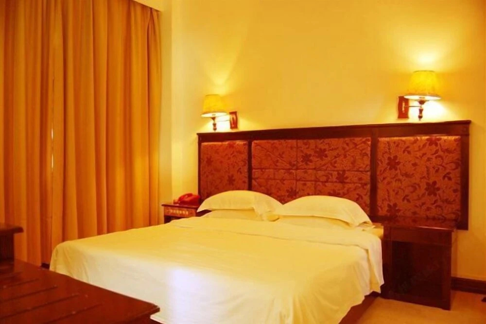 Чунцзо: Sunshine Hotel