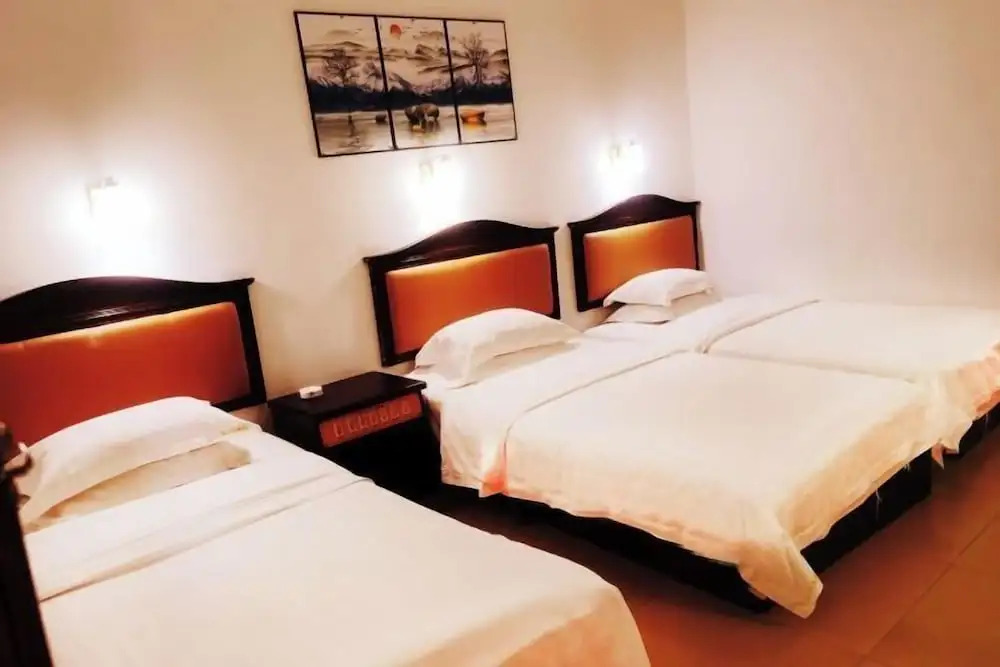 Чунцзо: Sunshine Hotel