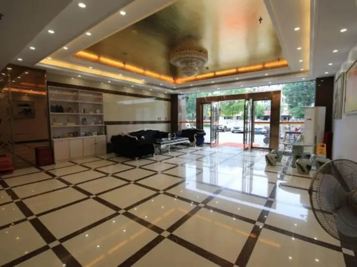 Аньцин: Hancheng Express Hotel (Anqing Railway Station Bus Station)