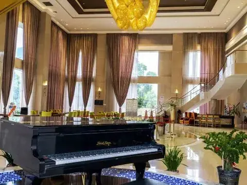 Шаогуань: Long Tai Hotel