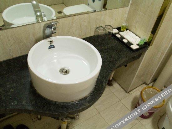 Таншань: Ronghui Business Hotel