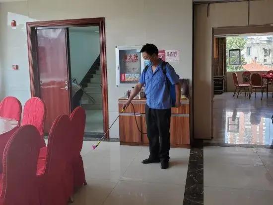 Ичан: Jincheng Hotel