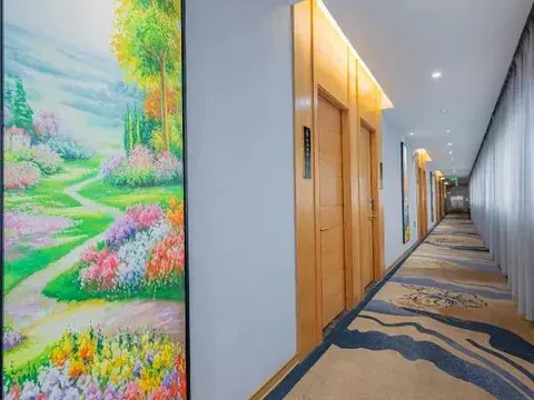Ичан: Jincheng Hotel