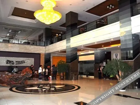 Дэхун: Teng Long Hotel