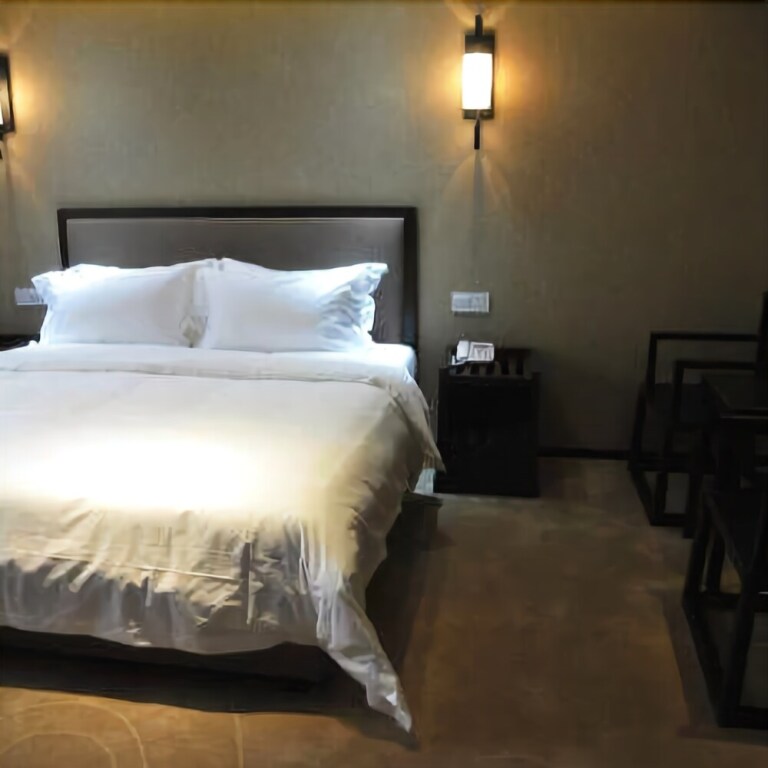 Чжаоцин: Chenxi Fengqing Hotel