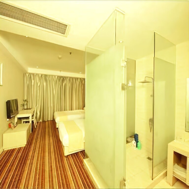 Цзясинь: Haige Hotel