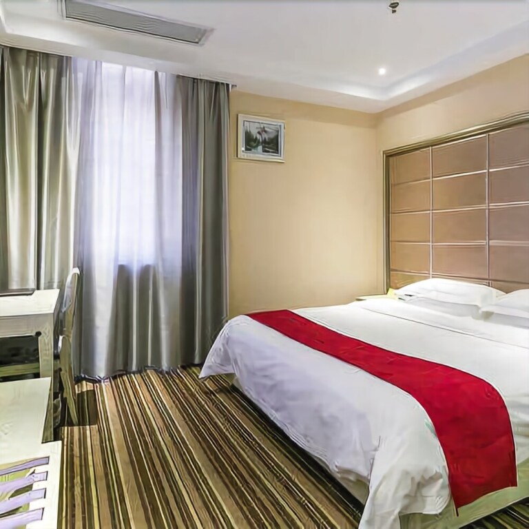 Цзясинь: Haige Hotel