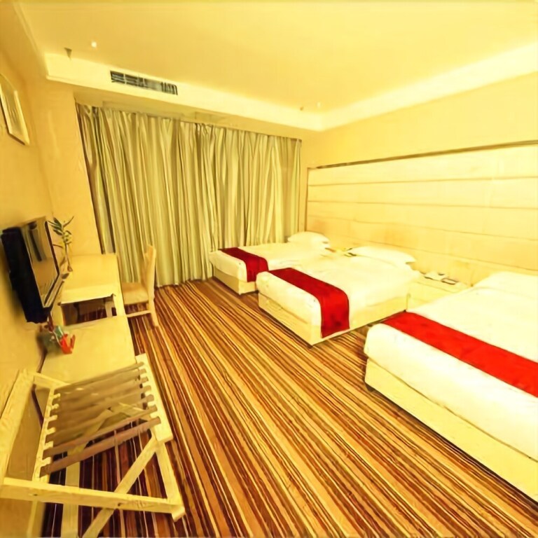 Цзясинь: Haige Hotel