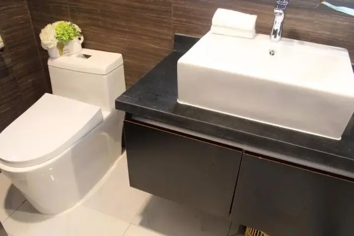 Яньтай: Days Inn Business Place Goldwin Yantai