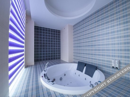 Наньтун: Enjoy Hotel (Nantong The Mixc)