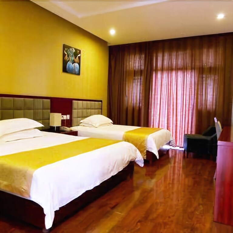 Эньши: Nv'ercheng Art Hotel