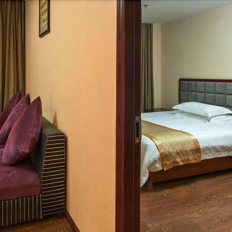 Эньши: Nv'ercheng Art Hotel