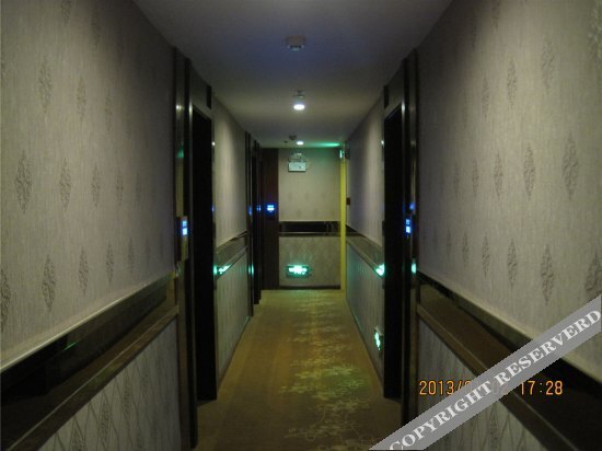 Эньши: TuKe China Hotel (Xianfeng Chushu Avenue)