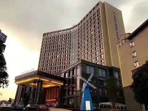 Шаоян: Crown Century Hotel