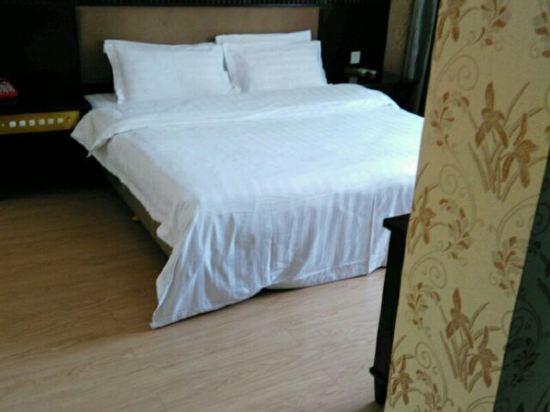 Хэнъян: Donglai Business Hotel