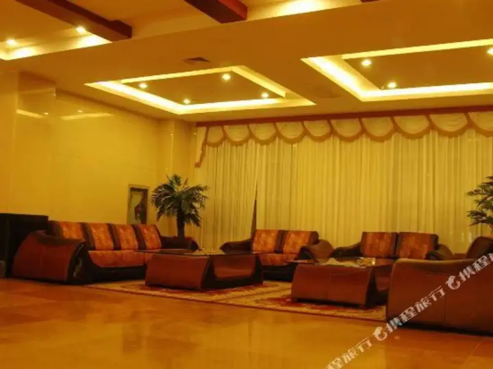 Синтай: Tianyi Wenquan Huayuan Hotel