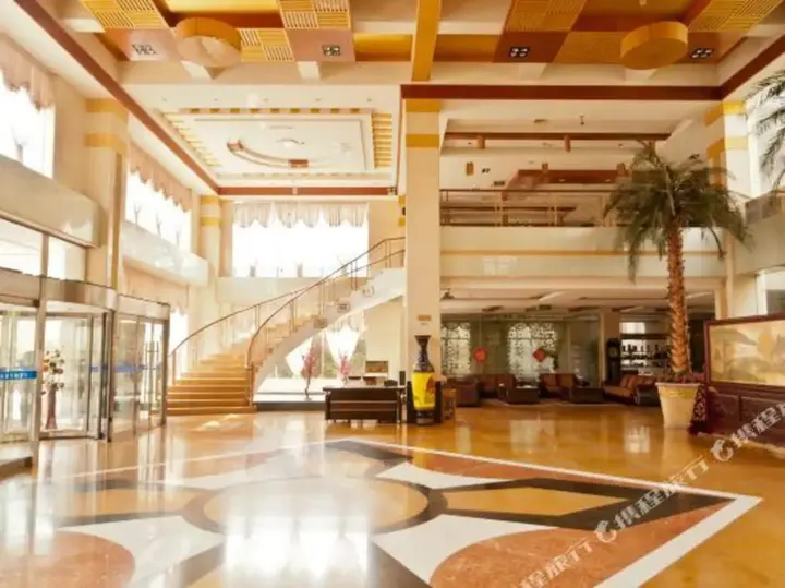 Синтай: Tianyi Wenquan Huayuan Hotel