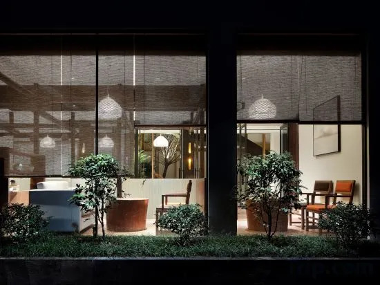 carousel image 1