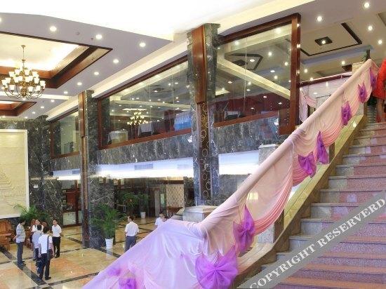 Лючжоу: Yijia San Jiang Hotel