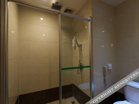 Лючжоу: Yijia San Jiang Hotel