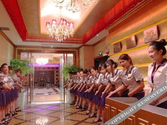 Лючжоу: Yijia San Jiang Hotel