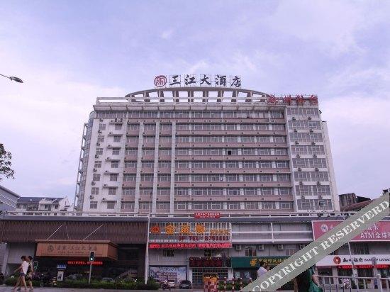 Лючжоу: Yijia San Jiang Hotel