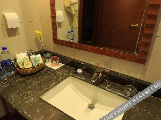 Лючжоу: Yijia San Jiang Hotel