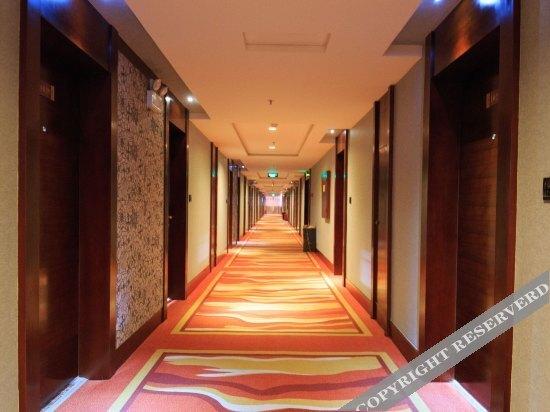 Лючжоу: Yijia San Jiang Hotel