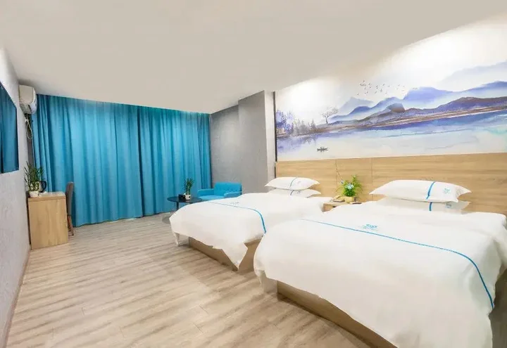 Янгиианг: Baihe Hotel (Yangxi West Lake Branch)